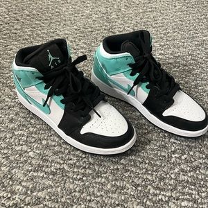 size 5 youth air jordan